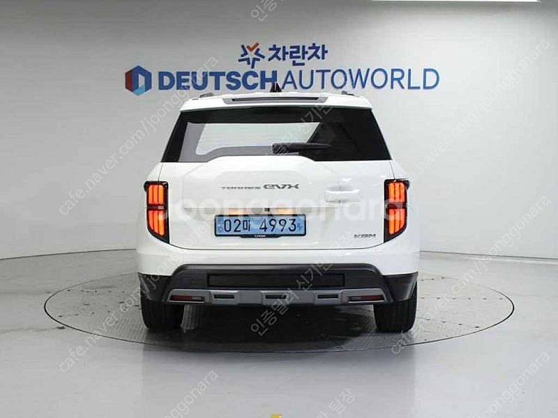 흰색 토레스 중고 토레스 중고차 EVX E7 중고차직거래카페 52,725 km--9